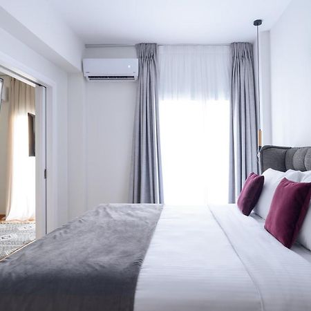 Acropolis Grand Apartment เอเธนส์ ภายนอก รูปภาพ
