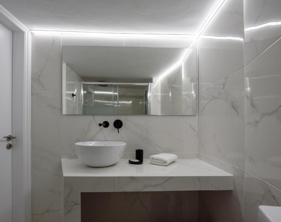 Acropolis Grand Apartment เอเธนส์ ภายนอก รูปภาพ